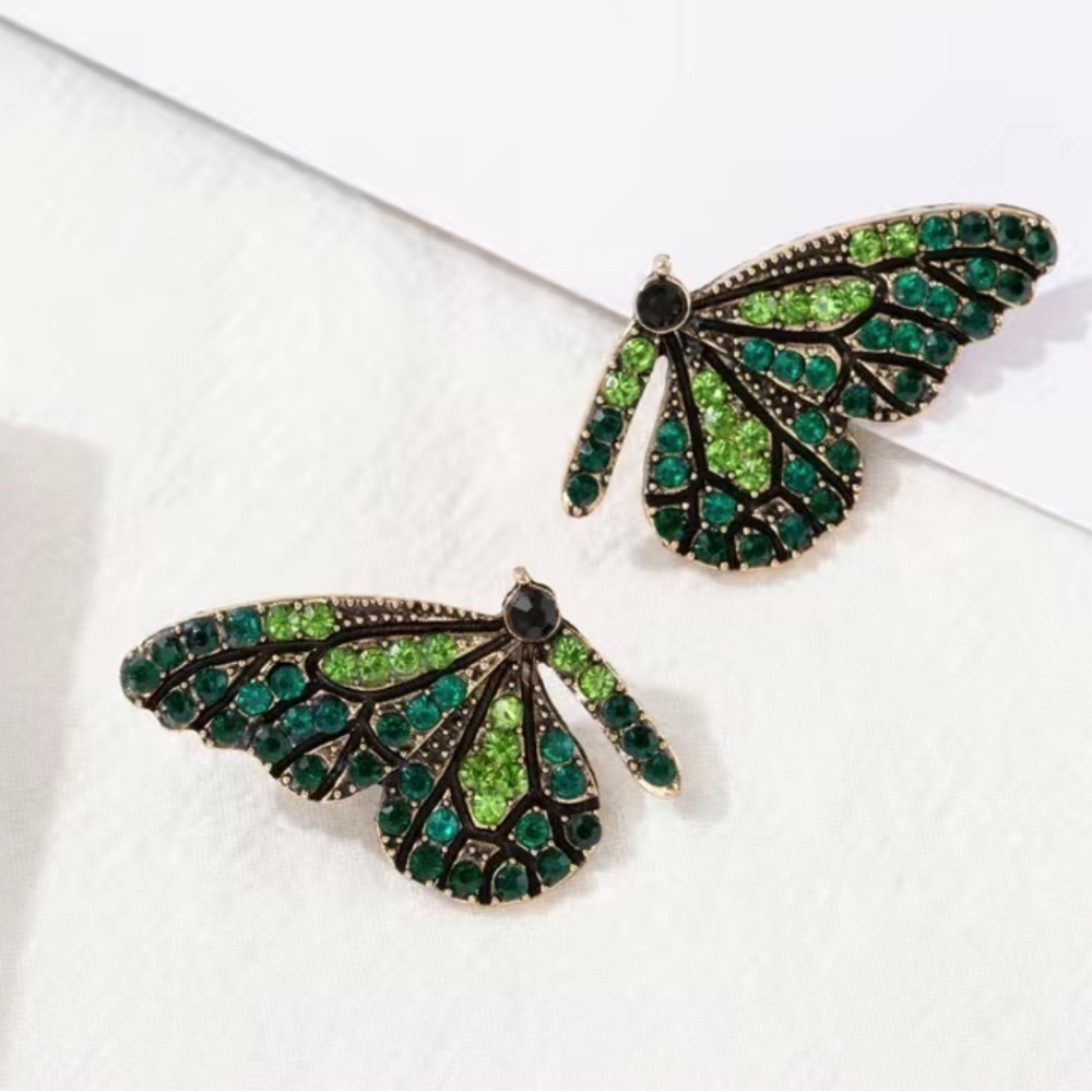 Green Rhinestone Butterfly Fashion Stud Earrings